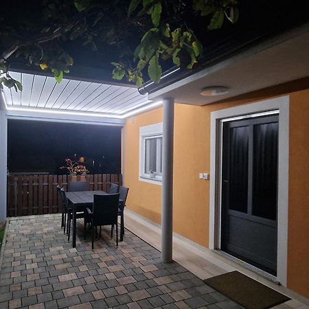 Apartma Nika Pobegi Extérieur photo