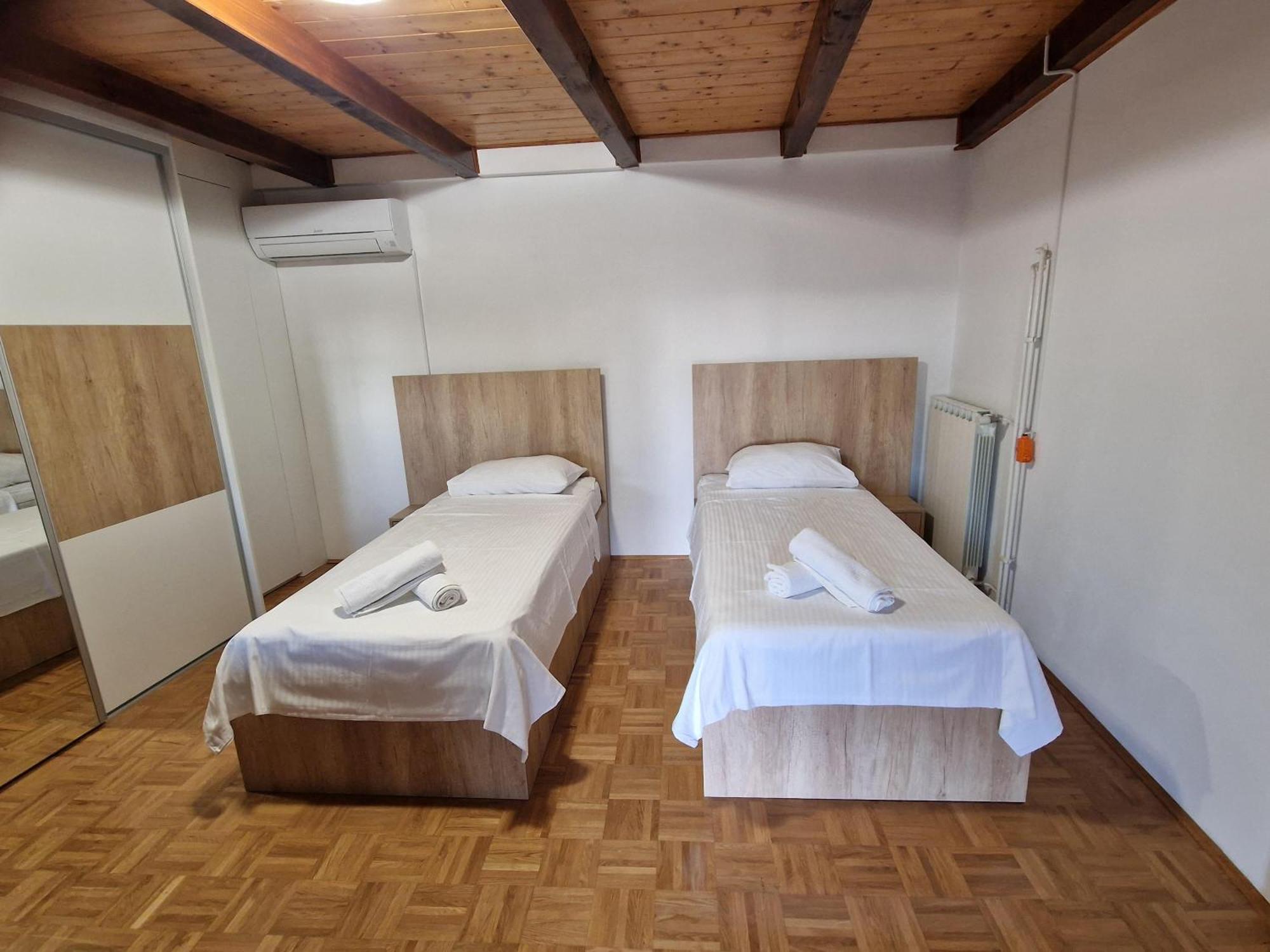 Apartma Nika Pobegi Extérieur photo